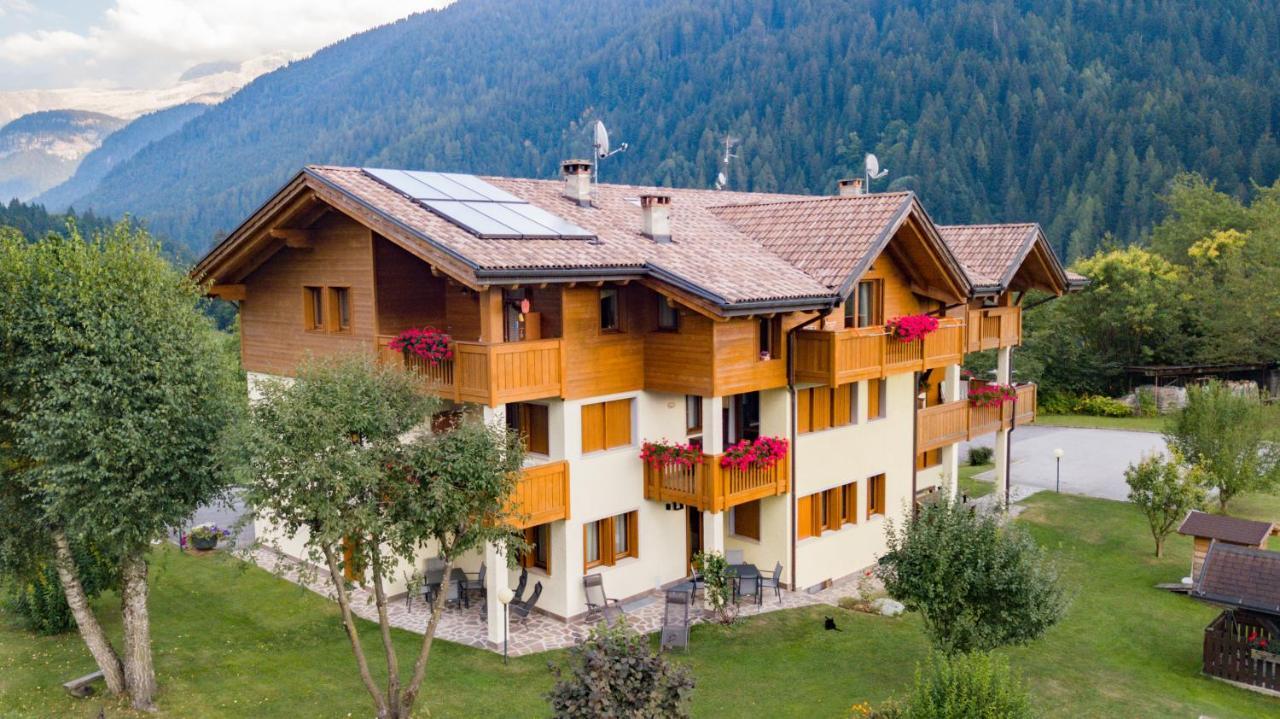 Lares Garden House Apartment Madonna di Campiglio Ngoại thất bức ảnh